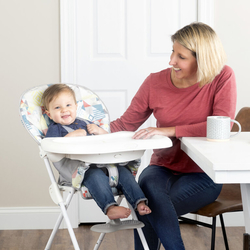 Graco jídelní židlička Snack N' Stow™ bear story  