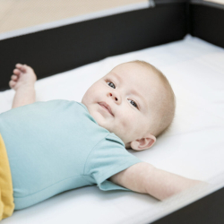 Cestovní postýlka Joie allura™ 120 shale