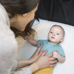 Cestovní postýlka Joie allura™ 120 shale