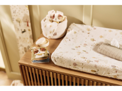 Jollein Textilní knížka s aktivitami Tiny Park