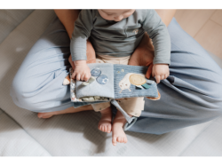 Little Dutch Závěsná textilní knížka s aktivitami Forest Friends