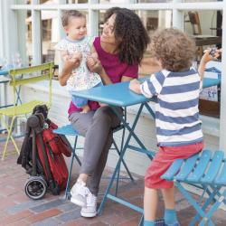 Joie pact™ cestovní kočárek